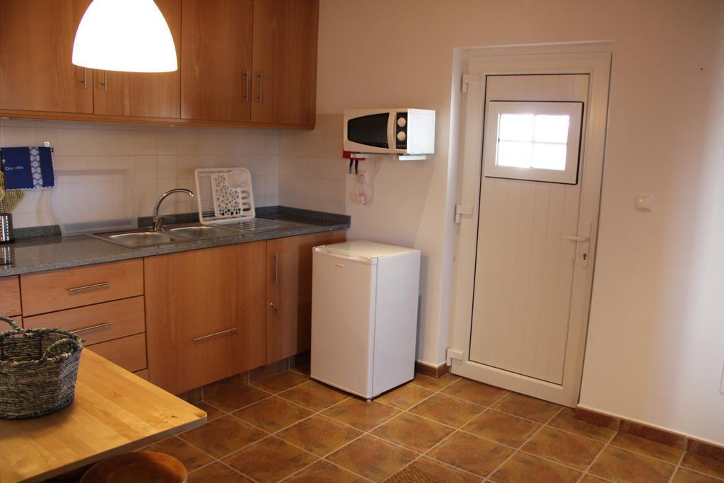 Eira Velha Guest House Portalegre Phòng bức ảnh