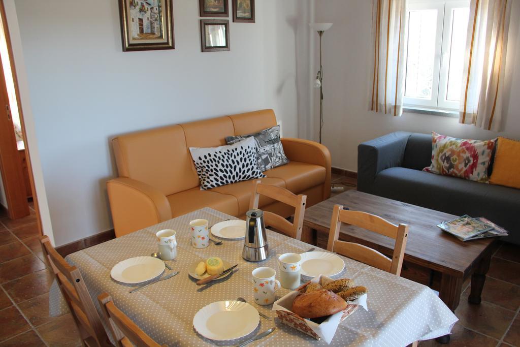 Eira Velha Guest House Portalegre Phòng bức ảnh
