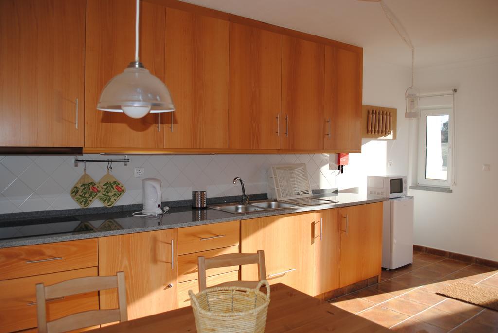 Eira Velha Guest House Portalegre Phòng bức ảnh